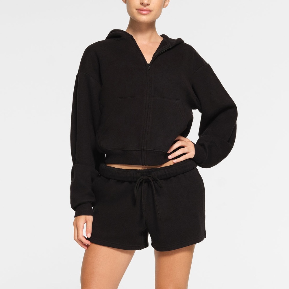 🖤SKIMS COTTON FLEECE CLASSIC SHORTS IN ONYX S M